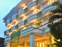 Amalfi Hotel Seminyak Hotels near Umalas