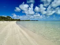 PRIVATE PENTHOUSE VIEWS on the TOP/5th FLOOR!! 2 Bedroom Condo at SUNSET CARIBE!