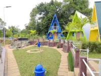 Rumah Kurcaci d'Sawah Hôtels à : Tinggimoncong