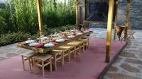 Casa Do Prado Guesthouse - parking