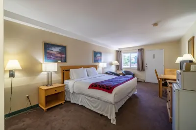 Canadas Best Value Desert Inn & Suites