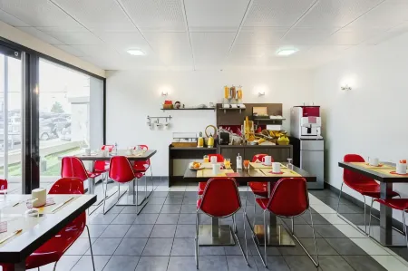 Aparthotel Adagio Access Orléans Отели в г. Флери-Лез-Обре