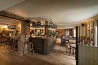 The Hawk Inn - parking