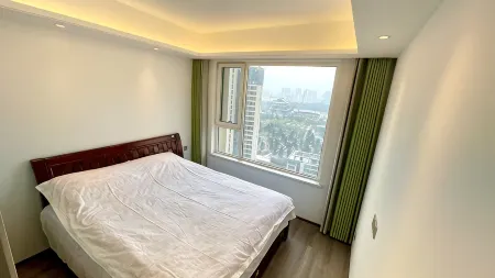 Huibao Apartment (Qingliangsi Road) Отели рядом с достопримечательностью «Qingliangshan Forest Park»