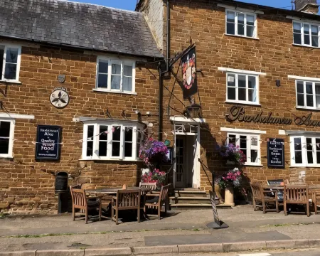 Bartholomew Arms Hotels in Towcester