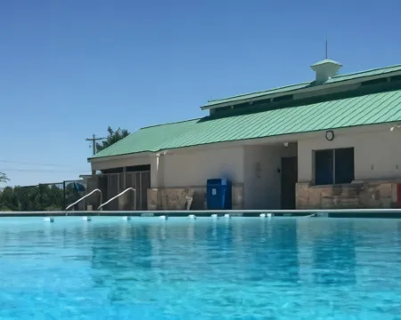 Modern home w/ garage, big yard, pool 4 mins away! Hotels in Leander
