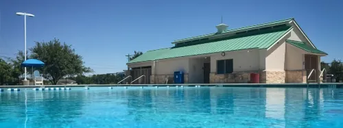 Modern home w/ garage, big yard, pool 4 mins away!