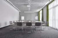 Link124 Hotel