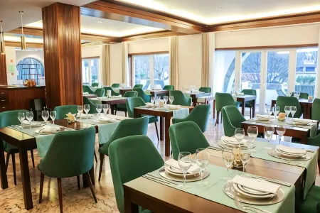 Hotel São Bento da Porta Aberta & Spa Отели в г. Кампу-ду-Жереш