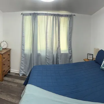 Charming 3-bedroom cottage in adorable Caseville with Beach Access, AC, and WiFi