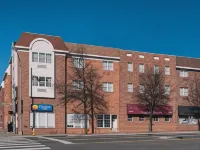 Comfort Inn Ballston Hotels near Hardy Playground