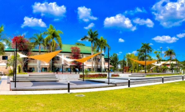 Luisita Central Park Hotel