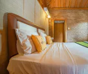 OYO 1347 Joglo Garut Cottage Syariah Hotel a South Tarogong