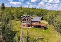 Stunning Two Harbors House Overlooking Lake Superior Hotels in Lake No. 2