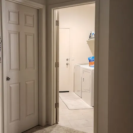 Beautiful and Comfy 4-Bedroom House with AC in Maricopa