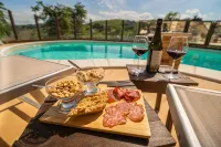 Dimora Rosso Piceno - Pools