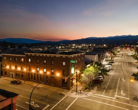 The Baker Hotel Hotels in Cranbrook