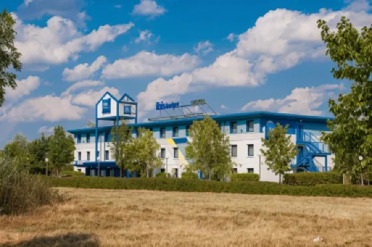 イビス バジェット ベルリン エアポート シェーネフェルト のホテル