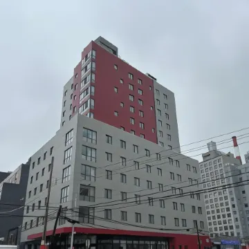 Hampton Inn Long Island City NY Отели рядом с достопримечательностью «Мидтаун-Ист»