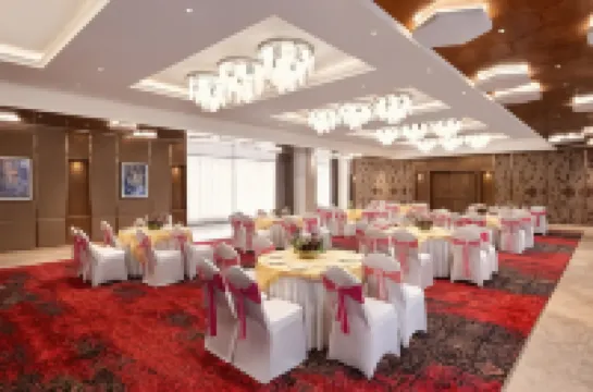 โรงแรม Ramada โดย Wyndham Gorakhpur ถนน Gorakhnath Mandir โรงแรมในโคราฆปุระ