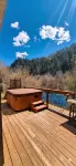 Creek-Side Paradise + Hot Tub + Bar + Sleeps 8 + Black Hills - 4-Star