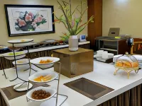 7 Days Premium Hotel (Xingtai Railway Station Tianyi Square)