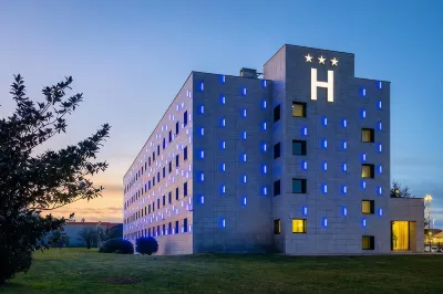 Hotel Puerta Santander โรงแรมใน