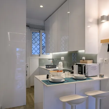 Icarus Minimal 2bedroom Bliss