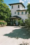 Turmvilla Ground Floor: Terrace with Pergola, Wood-Burning Stove and Water Access - 3つ星