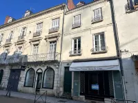 Charming studio, train station nearby
