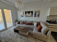 Light & Airy Family apartment with private pools & excellent local beaches - 民泊