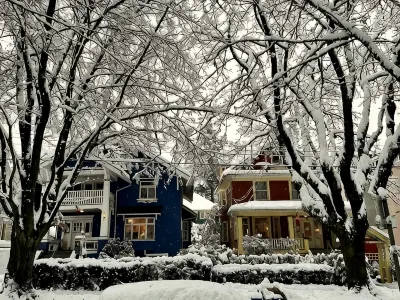 Cambie Lodge Hotels in Yaletown
