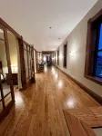 Spacious 2-bedroom loft above the International Owl Center in Houston, MN