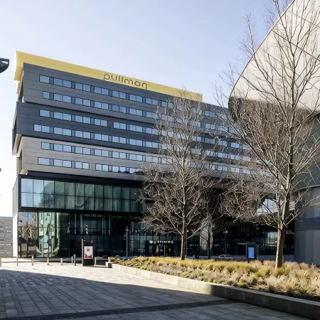 Pullman Liverpool Отели рядом с достопримечательностью «Тейт Ливерпуль»