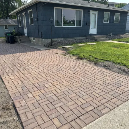 Mainstay - 3Br Main Floor Living Recliner, Bright Space! Mayo Discount