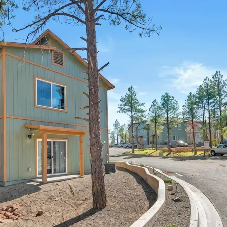 2-bedroom retreat in Flagstaff with WiFi, AC