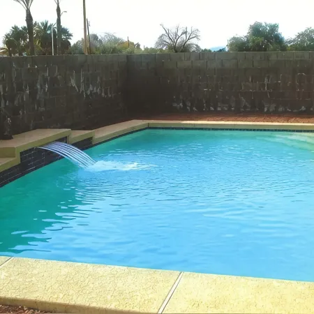 Gorgeous Clean 4 Bedroom Glendale Vacation Home + Wi-Fi