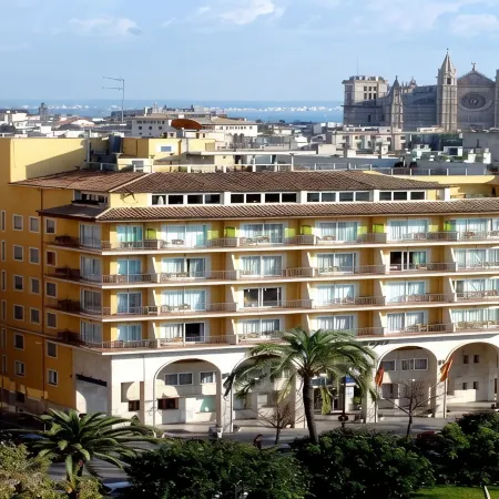 Hotel Saratoga Отели рядом с достопримечательностью «Старый город»