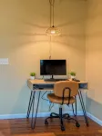2Br Lakefront Cottage | Hot Tub, Fire Pit & Lake Access - 2-Star
