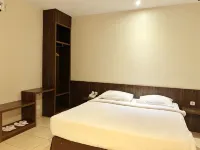 Ameera Hotel Hotels near Siak River
