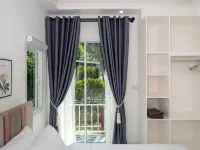 Tropical Oasis Aoyon Beach House Hotels near Makham Bay