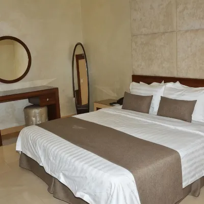Mandarin Alshamal Hotel Apartments ハヤットモール周辺のホテル