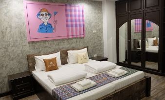 Boutique Poo-Yai Lee @BP Place