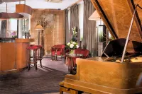 Pavillon Monceau by Happyculture