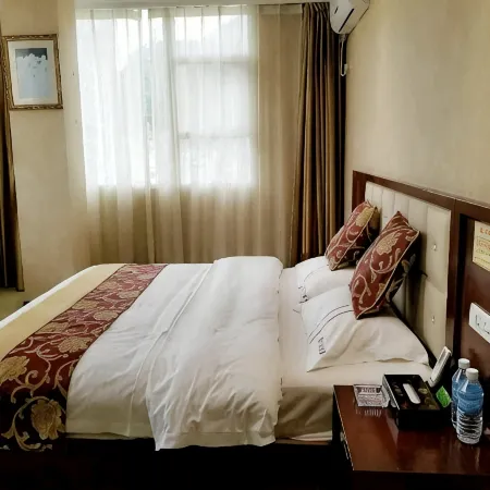 Weixin Nanyuan Hotel