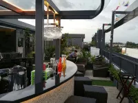 Eska Hotel - Barer