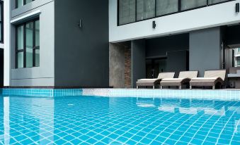 Iconic Hotel Chatuchak