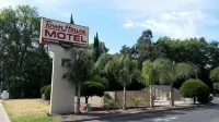 Town House Motel - Pet friendly