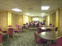 Baugh Motel, SureStay Collection by Best Western - breakfast