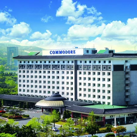 Commodore Hotel Gyeongju Отели рядом с достопримечательностью «Парк аттракционов Gyeongju World»